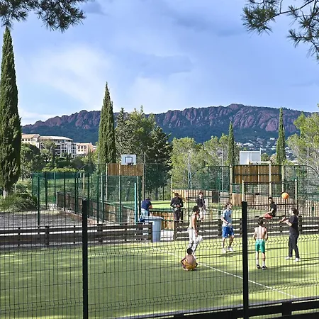 Apartment Village Cap Esterel - Le Village-82 By Interhome Saint-Raphaël