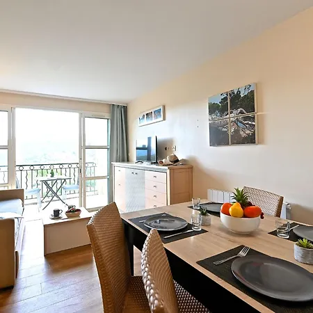Village Cap Esterel - Le Village-82 By Interhome * Saint-Raphael (Var)
